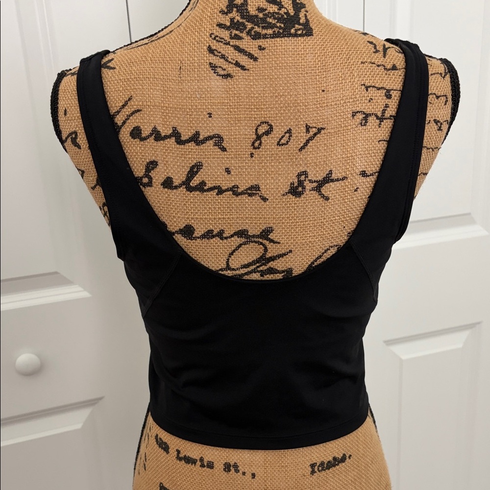 Black V-Neck Midriff Shelf Bra Top - Picture 3 of 4